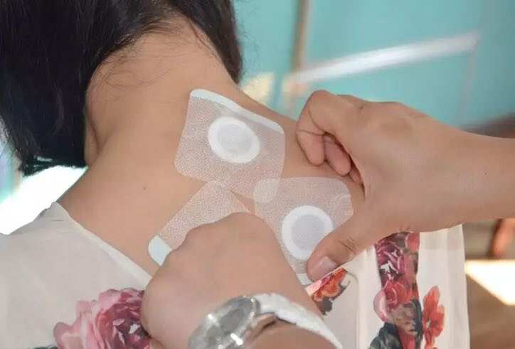 1、三伏貼癢能抹青草膏嗎？