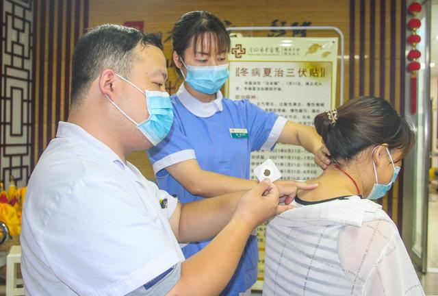 1、寶寶用三伏貼有用嗎？</p><p>為什么三伏貼不能給寶寶用？