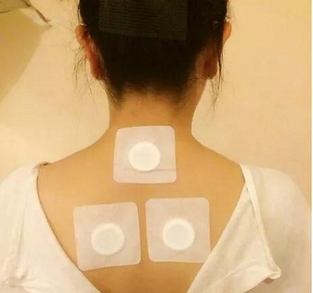3、貼三伏貼后皮膚發(fā)紅發(fā)癢怎么辦？